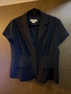 Michaels Black Short-Sleeve Tailored Blazer
